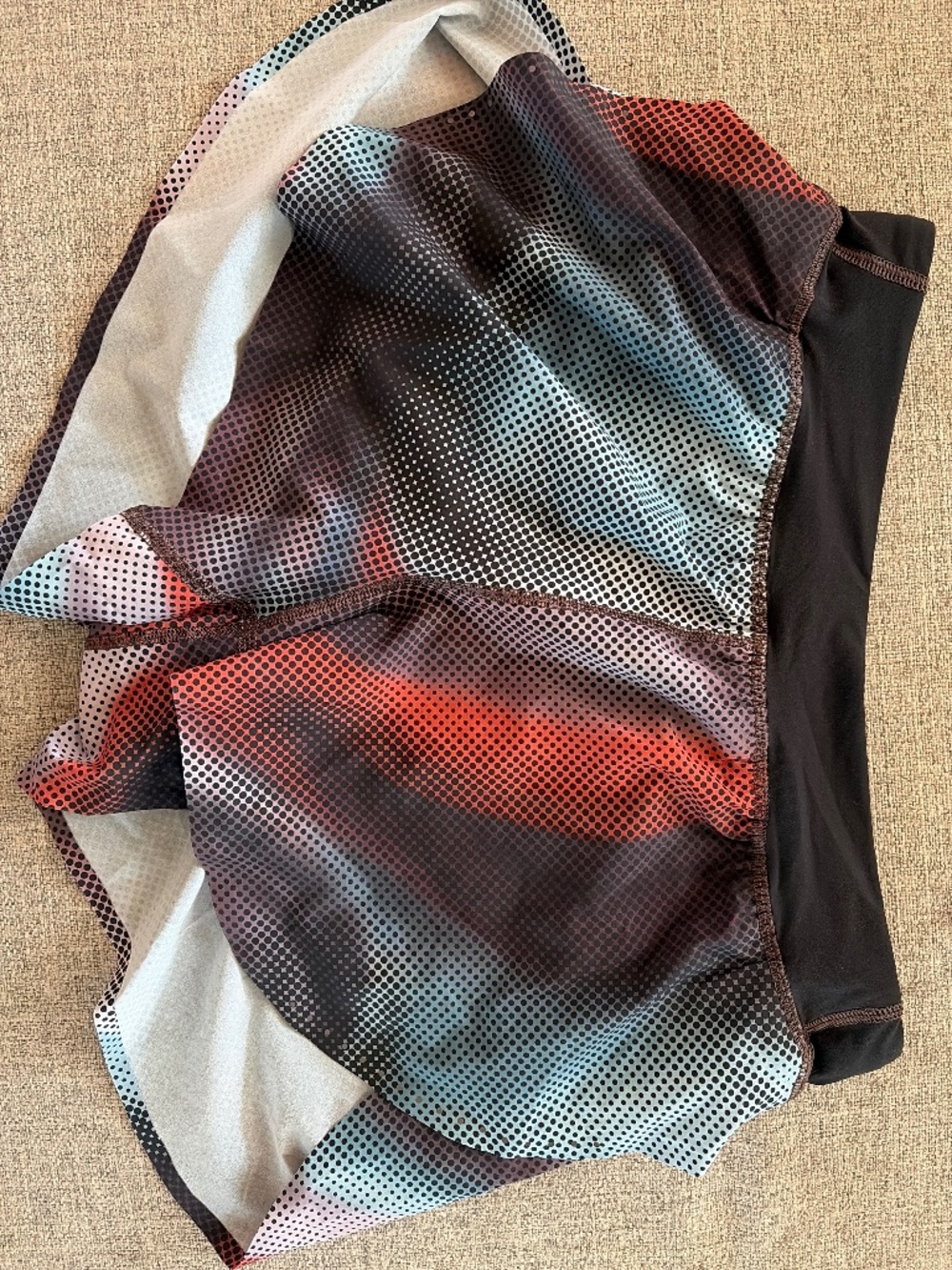 Fast and Free high rise split short 3” size small